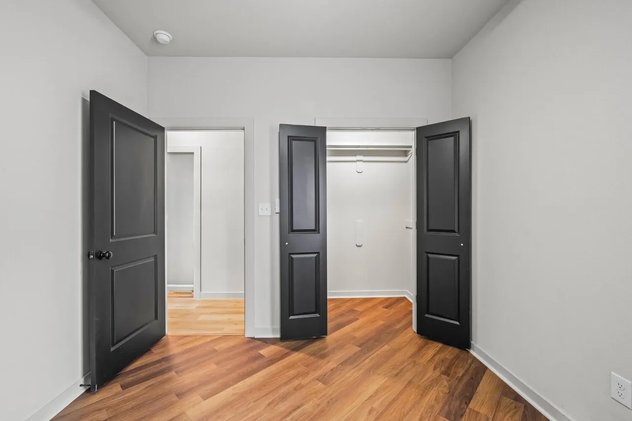 Photo 9 — 6905 13th Street, Lubbock, TX 79416