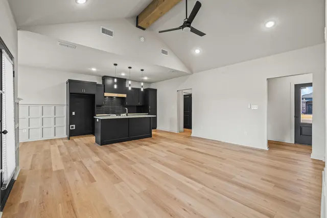 Photo 4 — 6905 13th Street, Lubbock, TX 79416