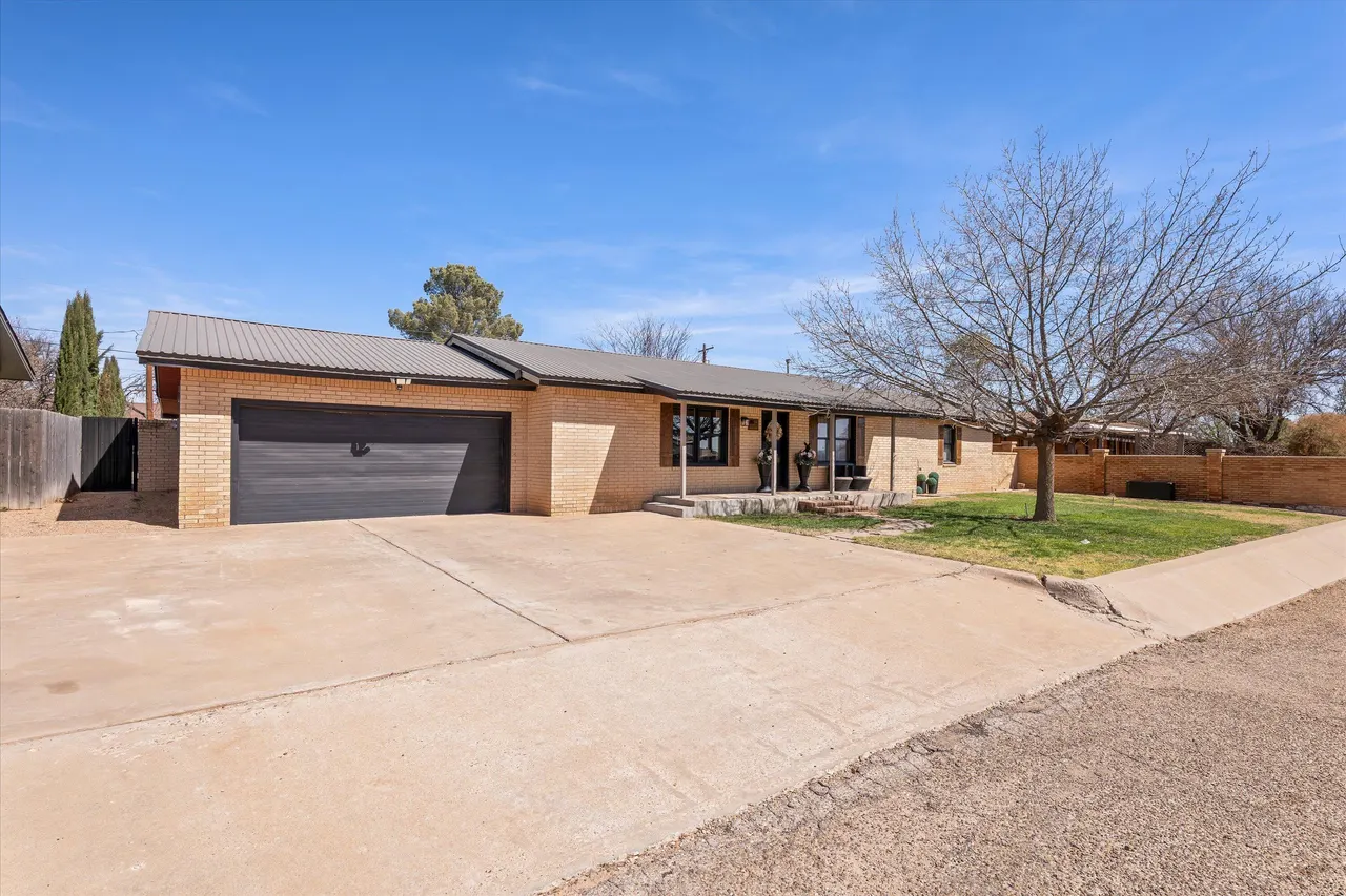 Photo 15 — 603 3rd Street, Plains, TX 79355