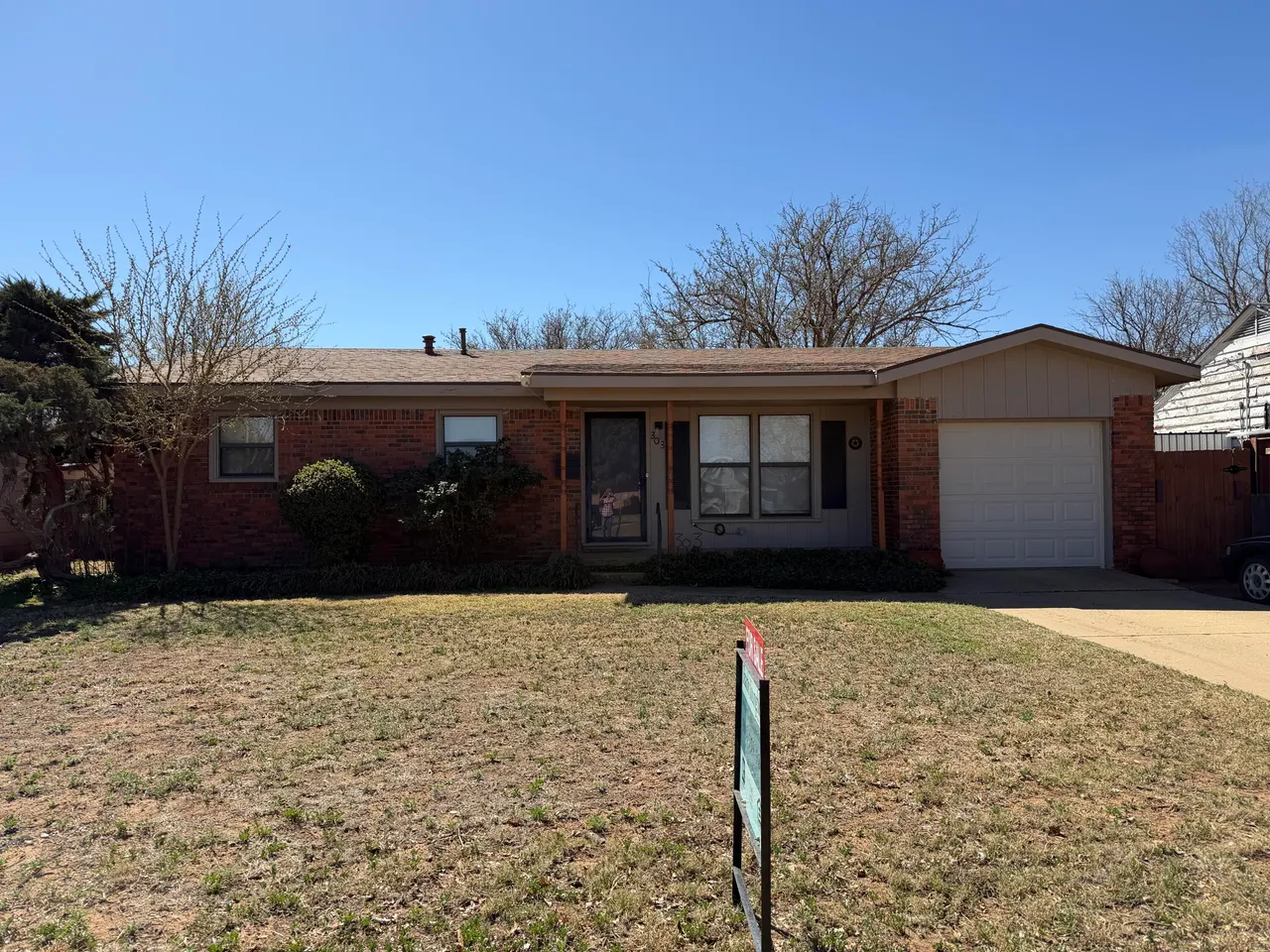 Front exterior — 303 N 21st Place, Lamesa, TX 79331