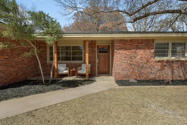 Photo 4 — 3414 62nd Street, Lubbock, TX 79413
