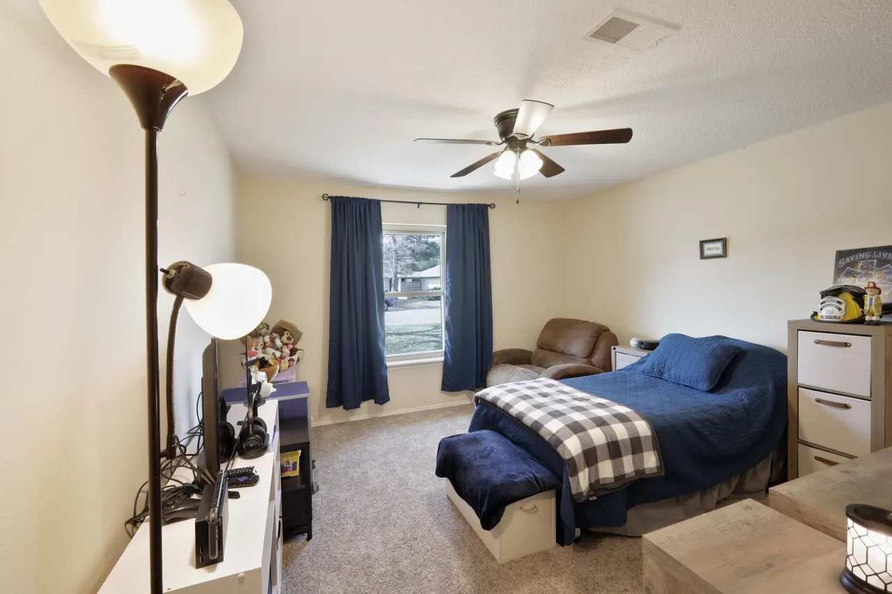 Photo 14 — 208 N Navasota Drive, Plainview, TX 79072