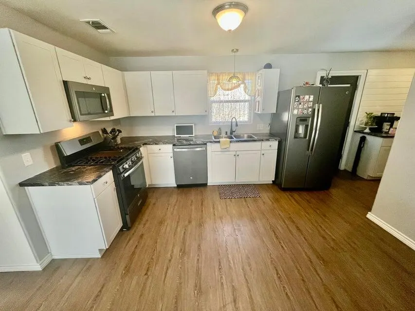 Photo 8 — 1209 Xenia Street, Plainview, TX 79072