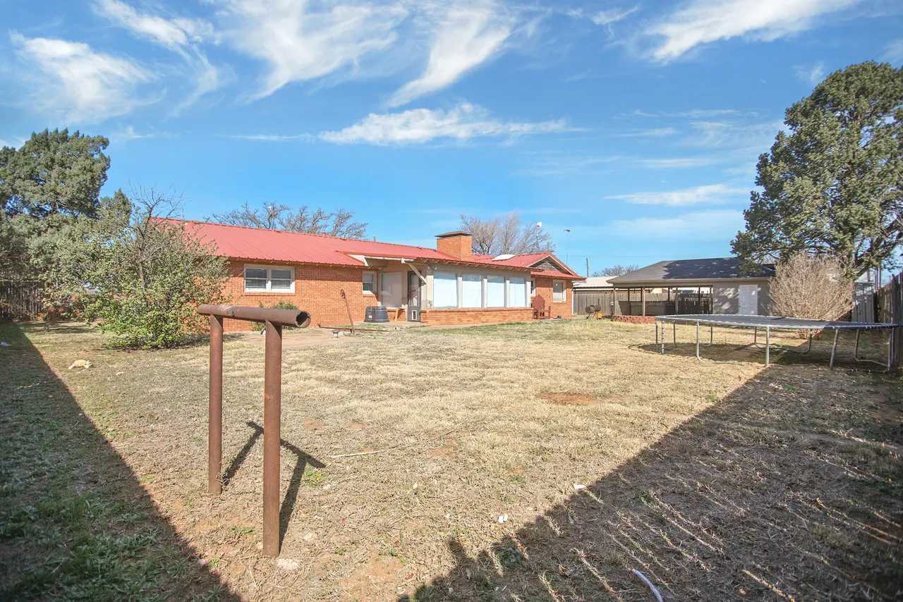 Photo 65 — 605 S Ayrshire Avenue, Crosbyton, TX 79322