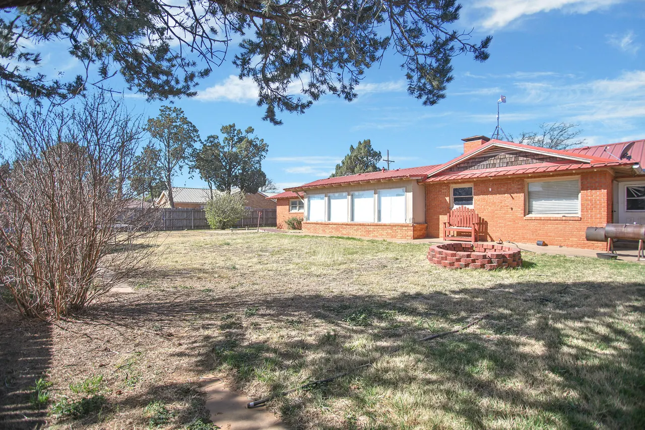 Photo 66 — 605 S Ayrshire Avenue, Crosbyton, TX 79322