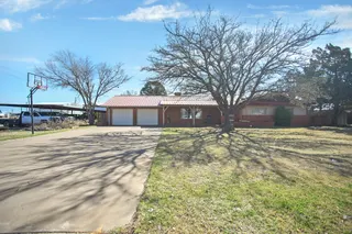 Sold home at 605 S Ayrshire Avenue