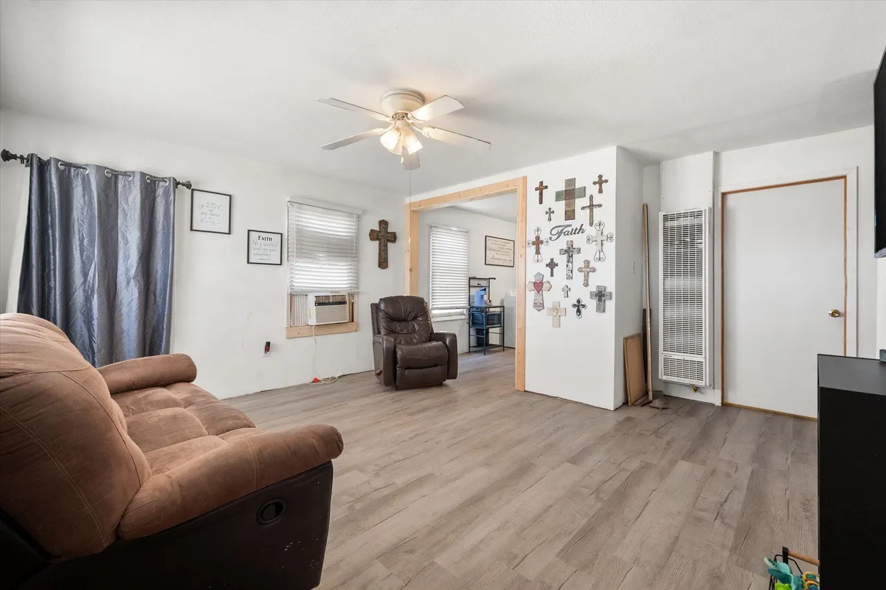Photo 4 — 513 E Magnolia Avenue, Brownfield, TX 79316