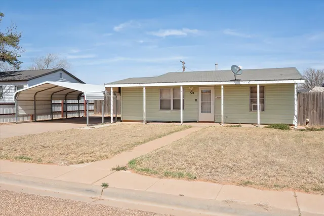 Front exterior — 513 E Magnolia Avenue, Brownfield, TX 79316
