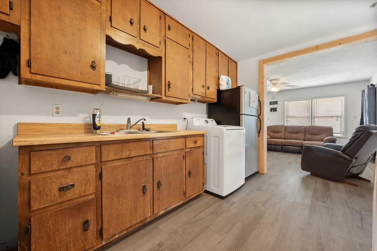 Photo 5 — 513 E Magnolia Avenue, Brownfield, TX 79316