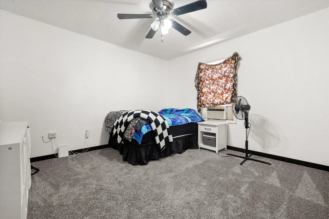 Photo 8 — 513 E Magnolia Avenue, Brownfield, TX 79316