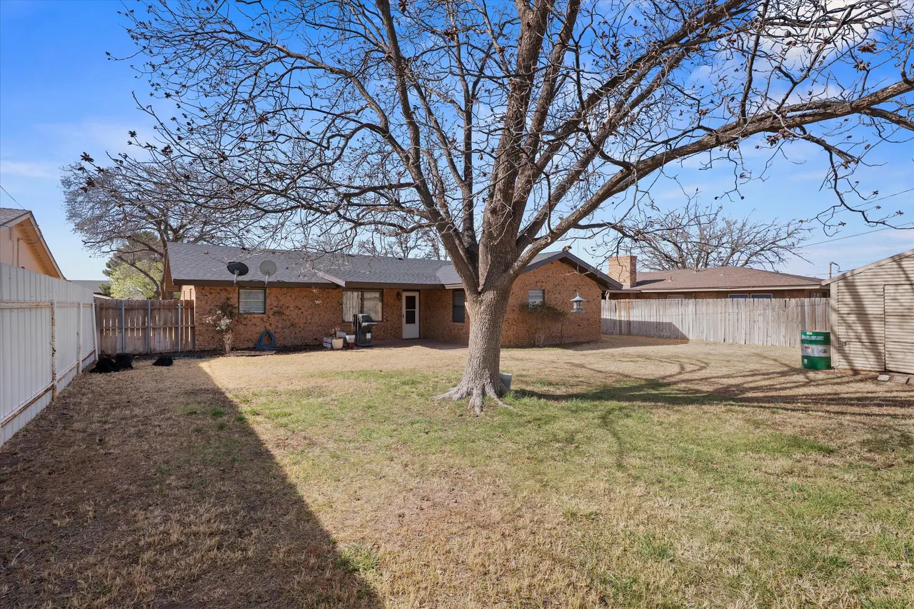 Photo 26 — 403 Poplar Street, Levelland, TX 79336