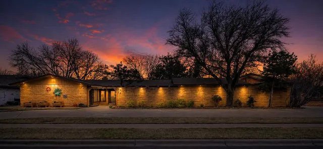 Photo 2 — 3807 68th Street, Lubbock, TX 79413