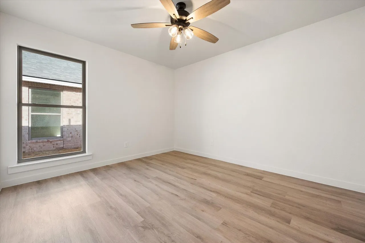 Photo 19 — 6925 53rd Street, Lubbock, TX 79407