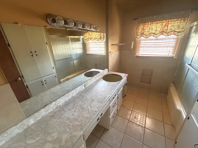 Photo 8 — 2406 48th Street, Lubbock, TX 79412