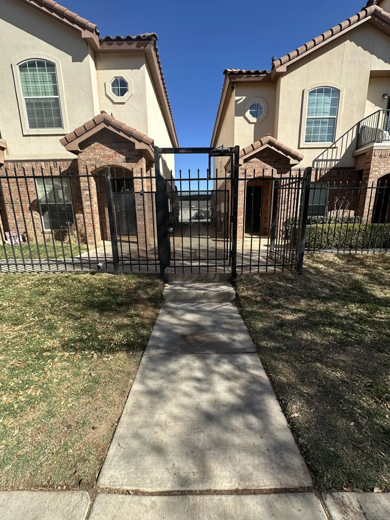 Photo 2 — 2106 Main Street APT 4, Lubbock, TX 79401