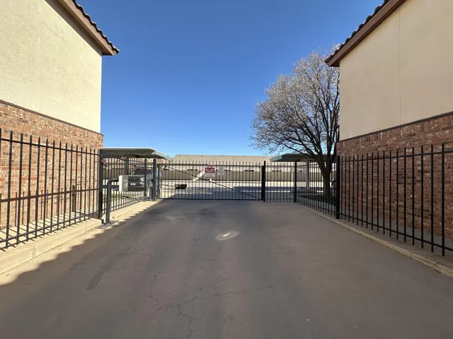 Photo 3 — 2106 Main Street APT 4, Lubbock, TX 79401