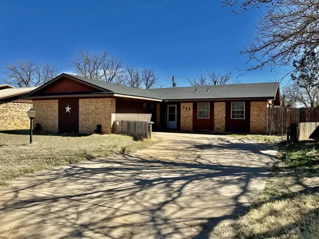 Photo 2 — 408 Mohawk Drive, Post, TX 79356