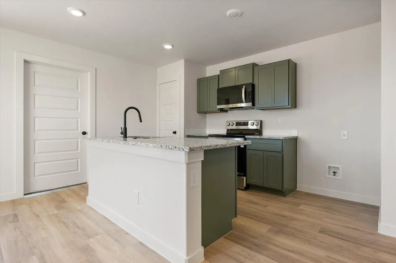 Photo 13 — 517 E 24th Street, Wolfforth, TX 79382