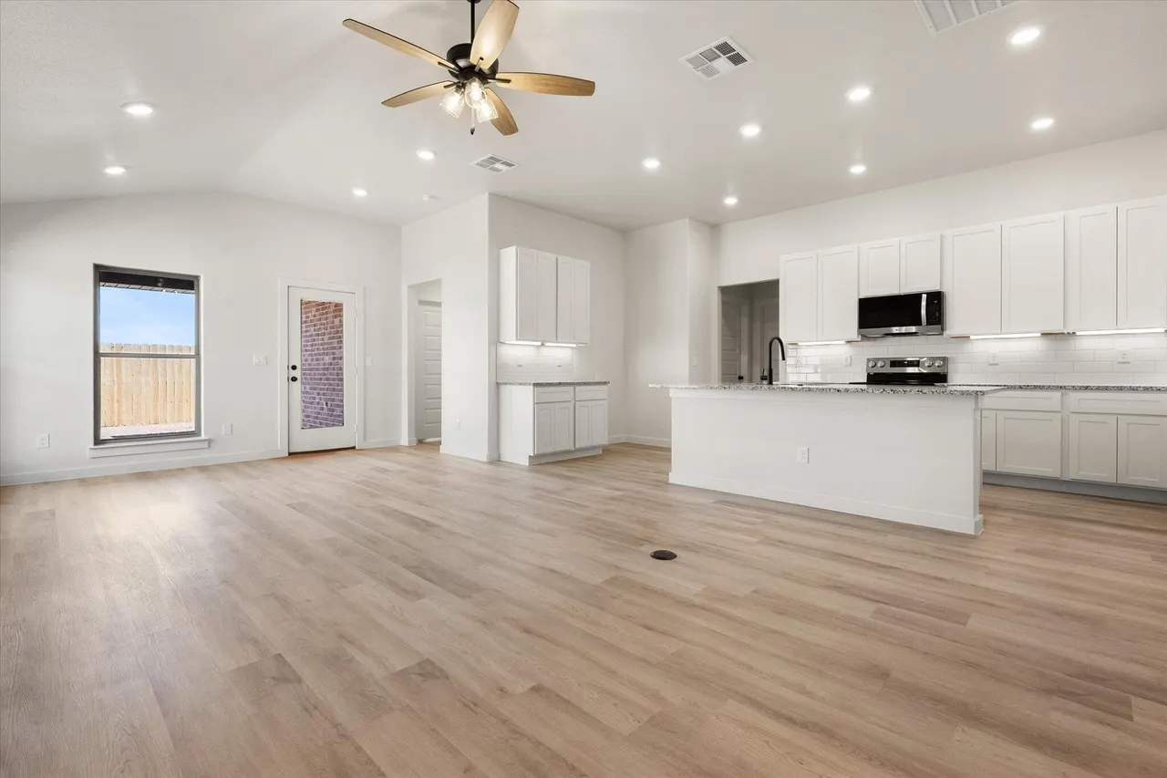 Photo 9 — 2404 Bryan Avenue, Wolfforth, TX 79382