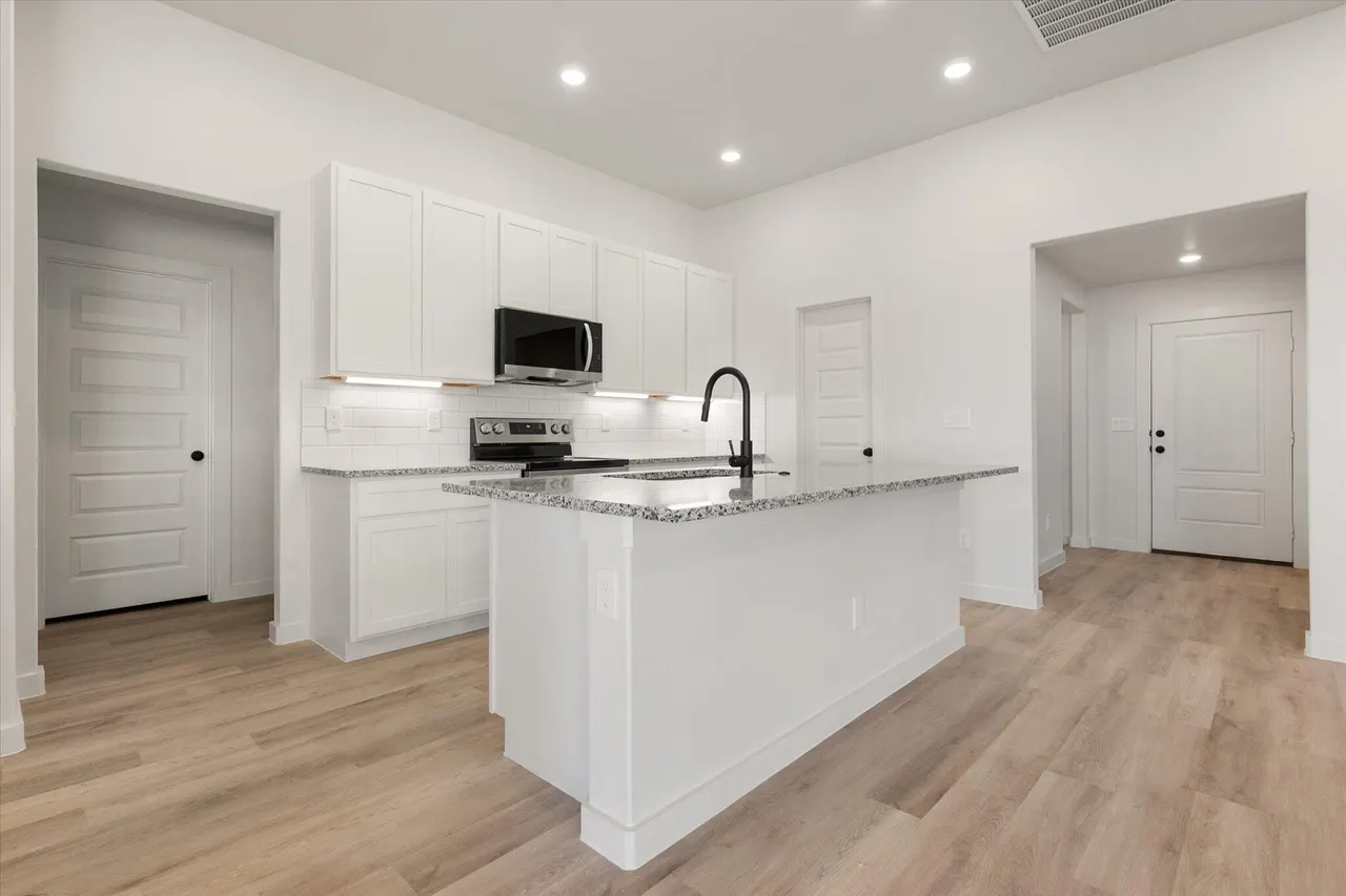 Photo 12 — 2404 Bryan Avenue, Wolfforth, TX 79382