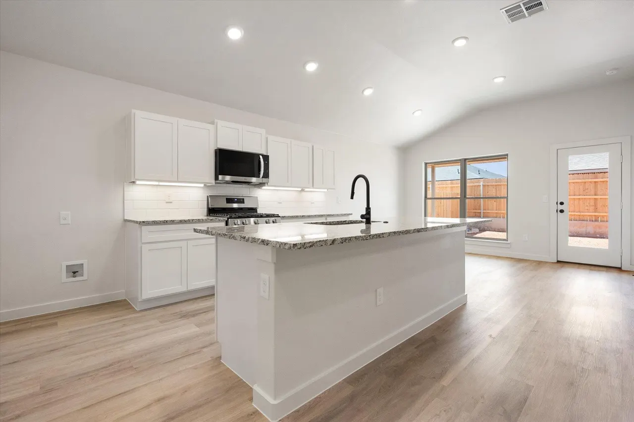 Photo 15 — 2403 Bryan Avenue, Wolfforth, TX 79382