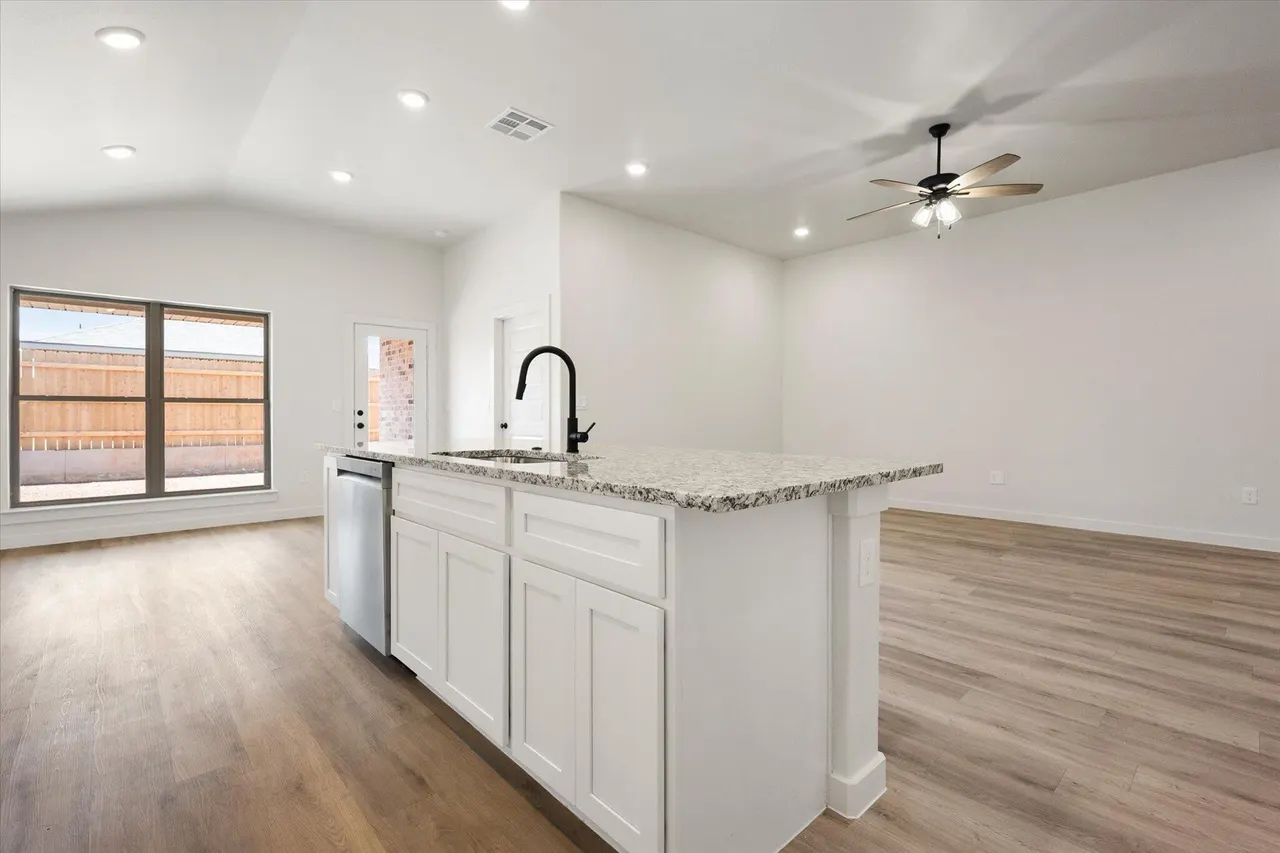 Photo 12 — 2403 Bryan Avenue, Wolfforth, TX 79382