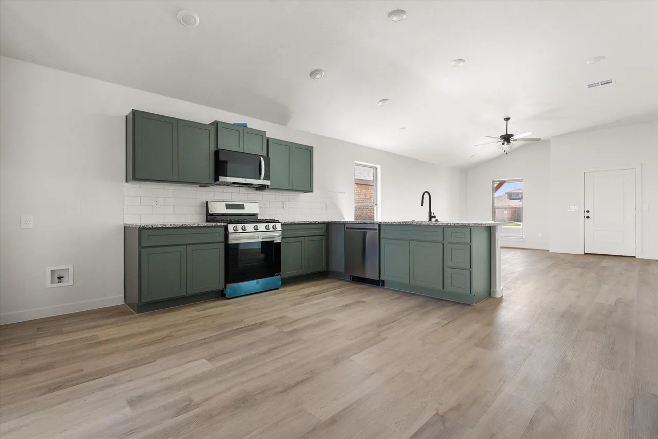 Photo 11 — 2402 Bryan Avenue, Wolfforth, TX 79382