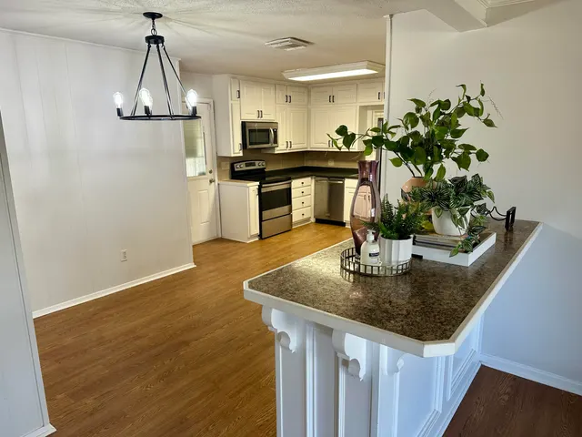 Photo 5 — 2703 38th Street, Lubbock, TX 79413