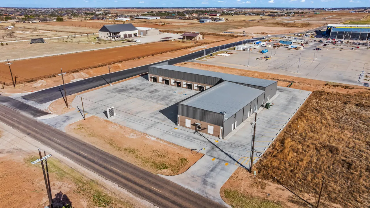 Photo 10 — 4726 Woodrow Road, Lubbock, TX 79424