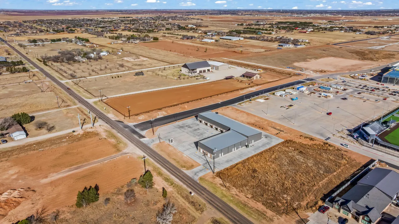 Photo 11 — 4726 Woodrow Road, Lubbock, TX 79424