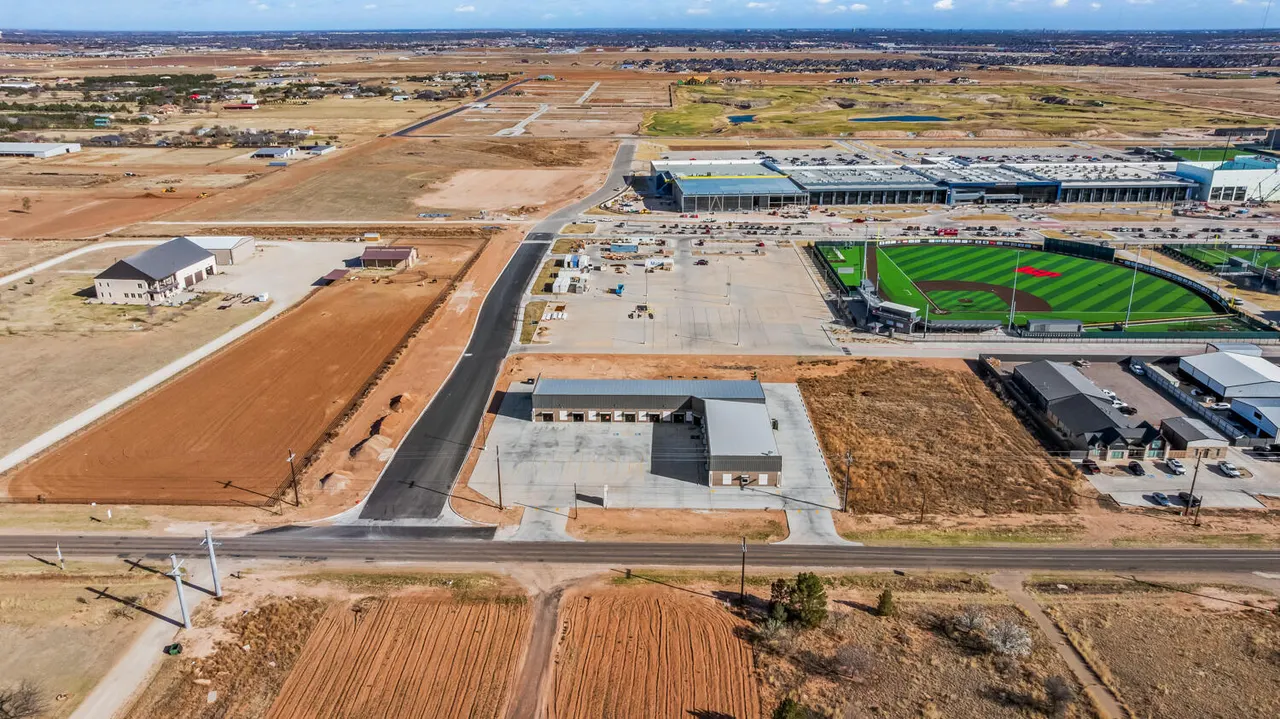 Photo 12 — 4726 Woodrow Road, Lubbock, TX 79424