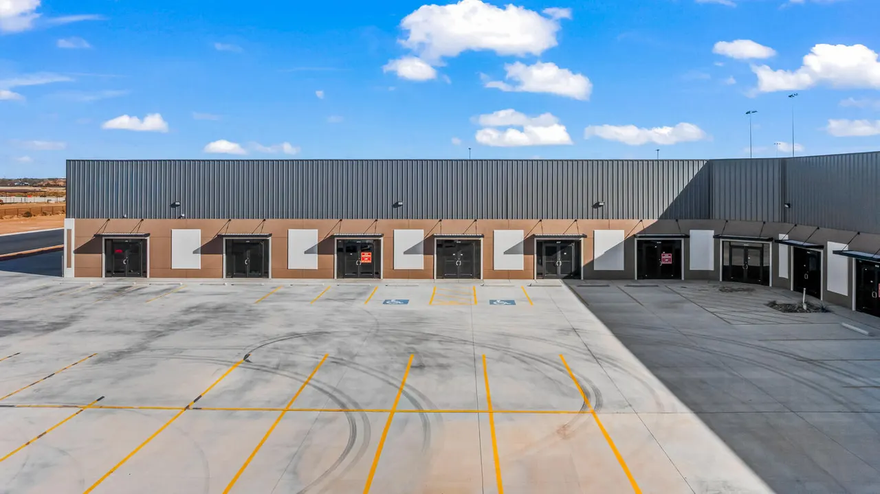 Photo 2 — 4726 Woodrow Road, Lubbock, TX 79424