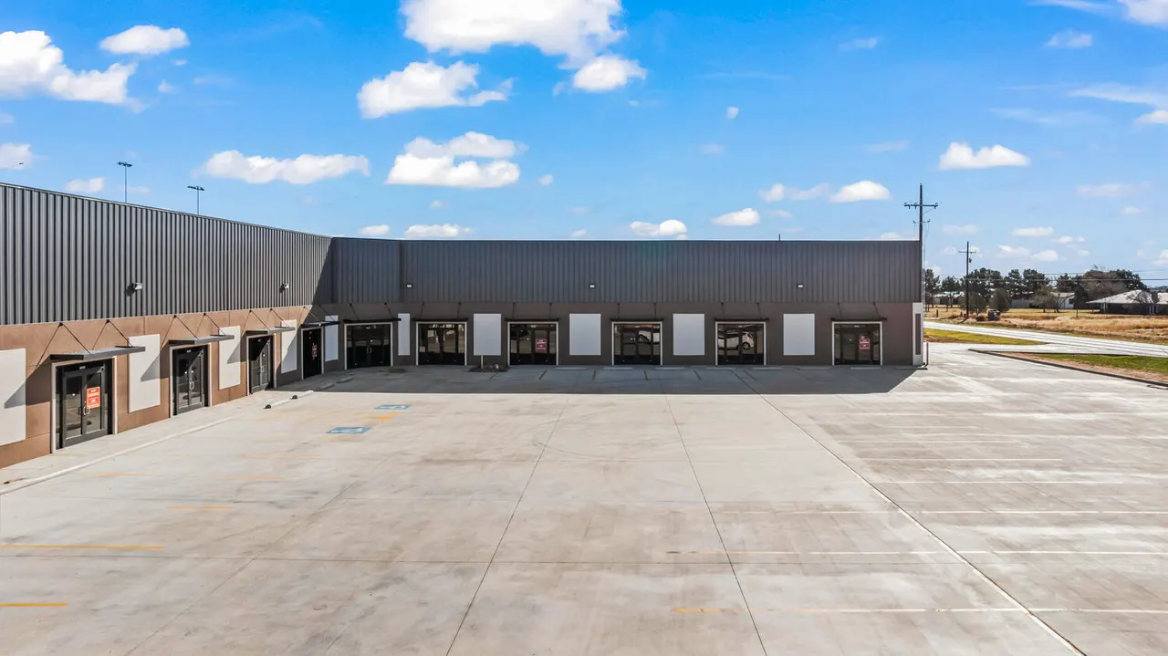 Photo 15 — 4726 Woodrow Road, Lubbock, TX 79424