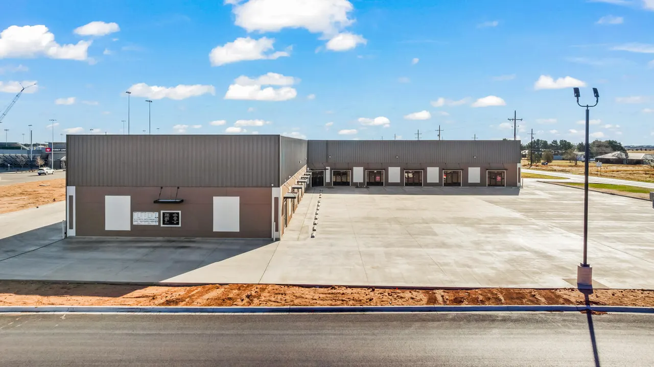 Photo 16 — 4726 Woodrow Road, Lubbock, TX 79424
