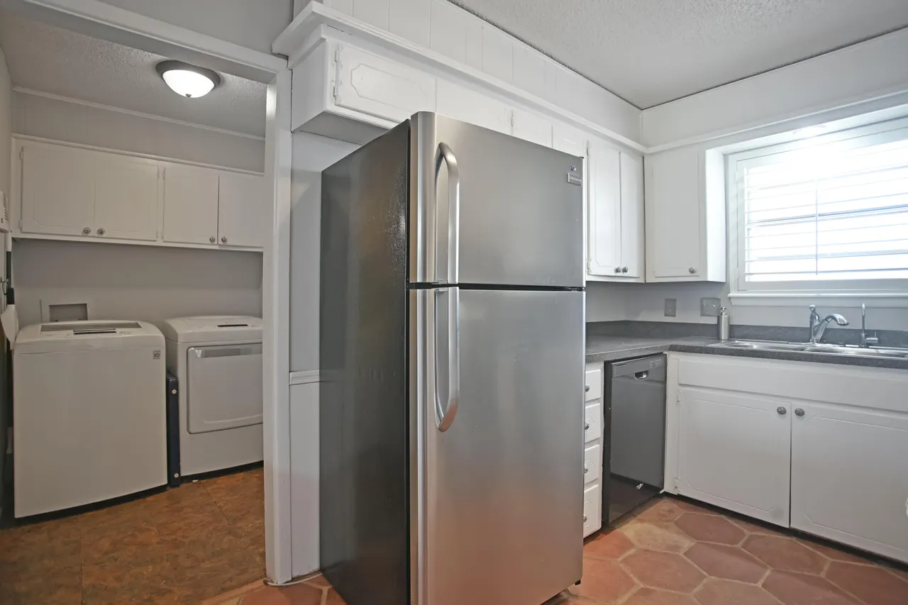 Photo 6 — 4327 57th Street, Lubbock, TX 79413