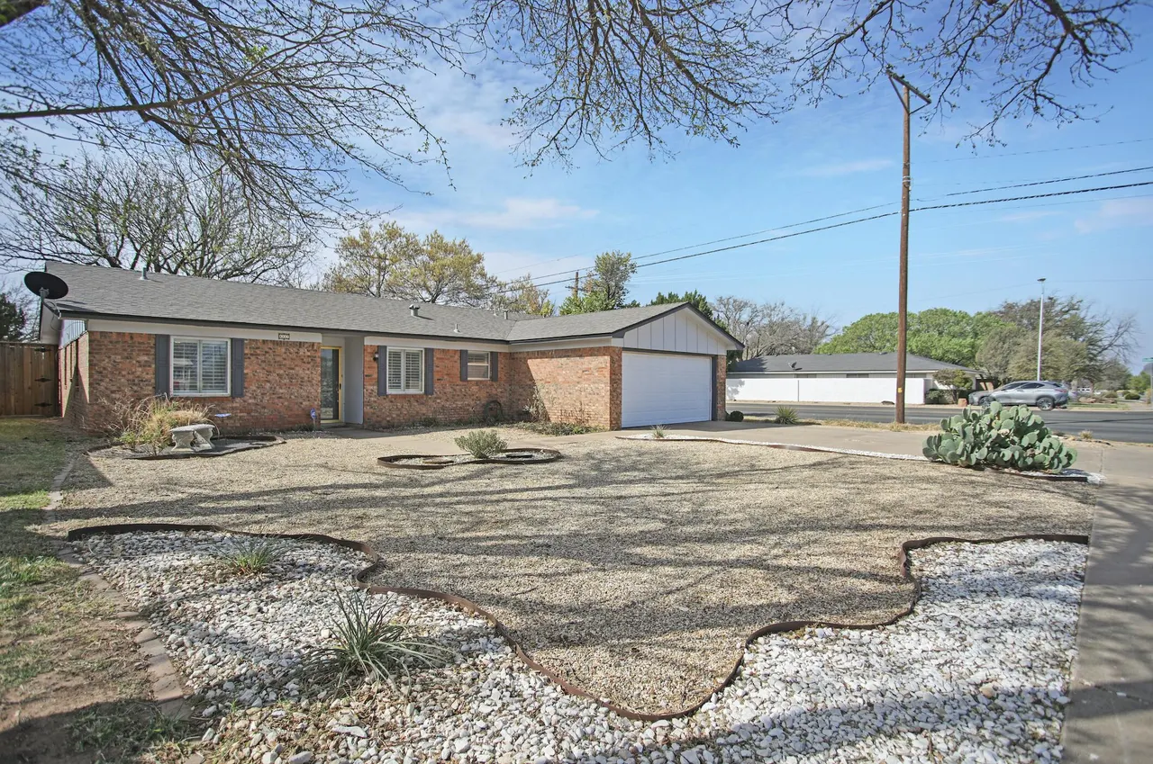 Photo 2 — 4327 57th Street, Lubbock, TX 79413