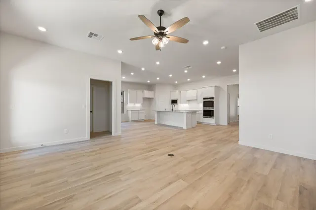 Photo 8 — 6101 121st Street, Lubbock, TX 79424