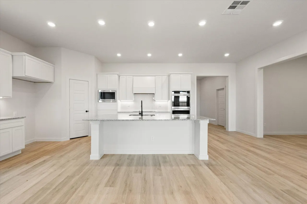 Photo 9 — 6101 121st Street, Lubbock, TX 79424