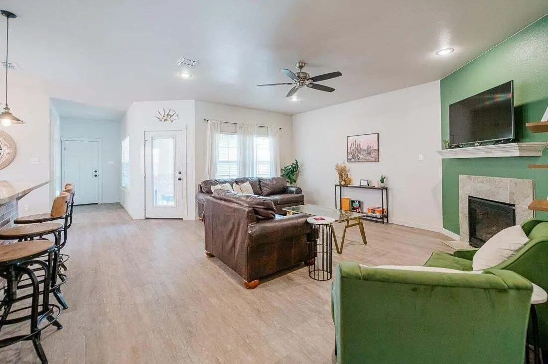 Photo 7 — 2118 9th Street, Lubbock, TX 79401