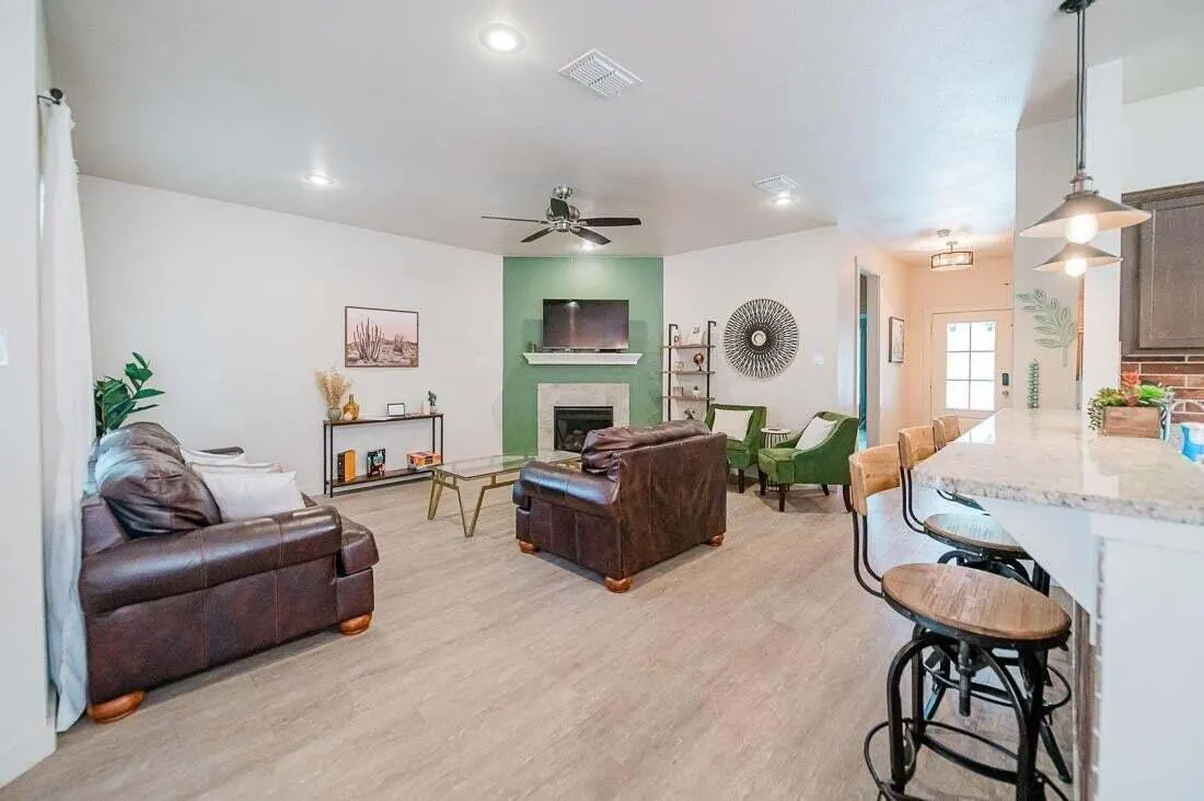Photo 8 — 2118 9th Street, Lubbock, TX 79401
