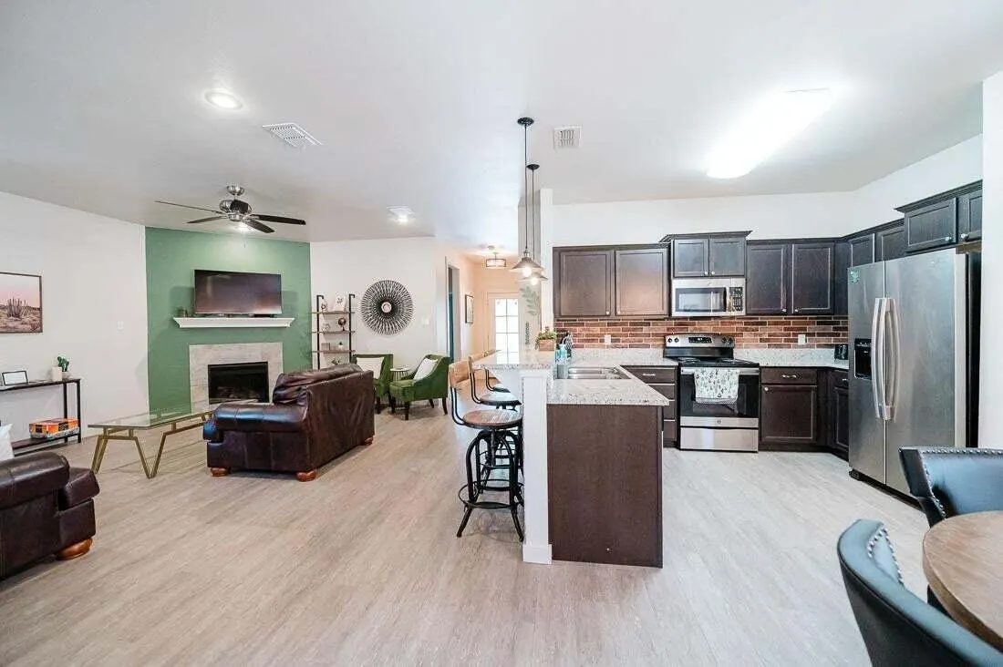Photo 9 — 2118 9th Street, Lubbock, TX 79401