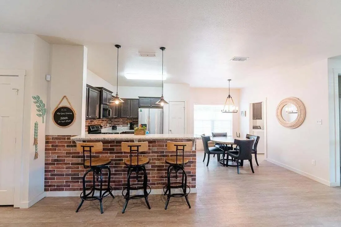 Photo 10 — 2118 9th Street, Lubbock, TX 79401