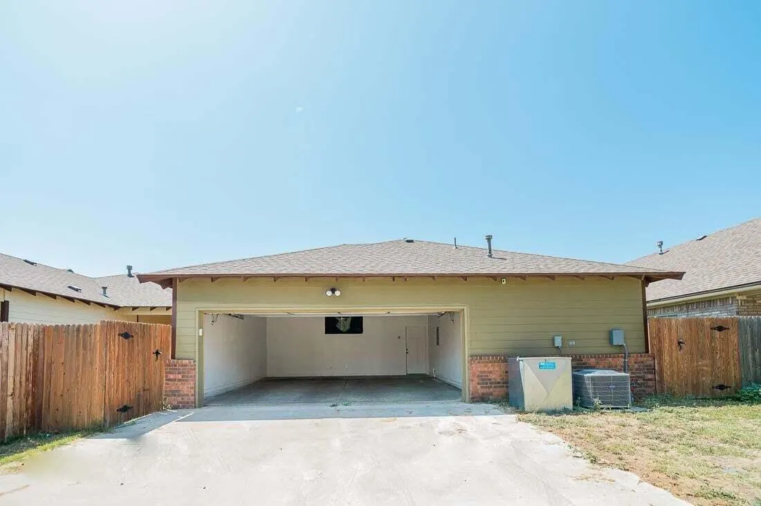 Photo 29 — 2118 9th Street, Lubbock, TX 79401