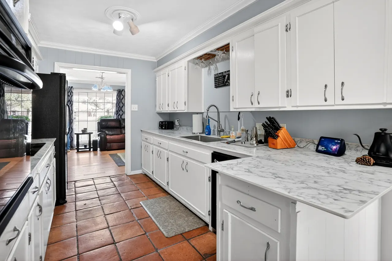 Photo 10 — 2113 62nd Street, Lubbock, TX 79412