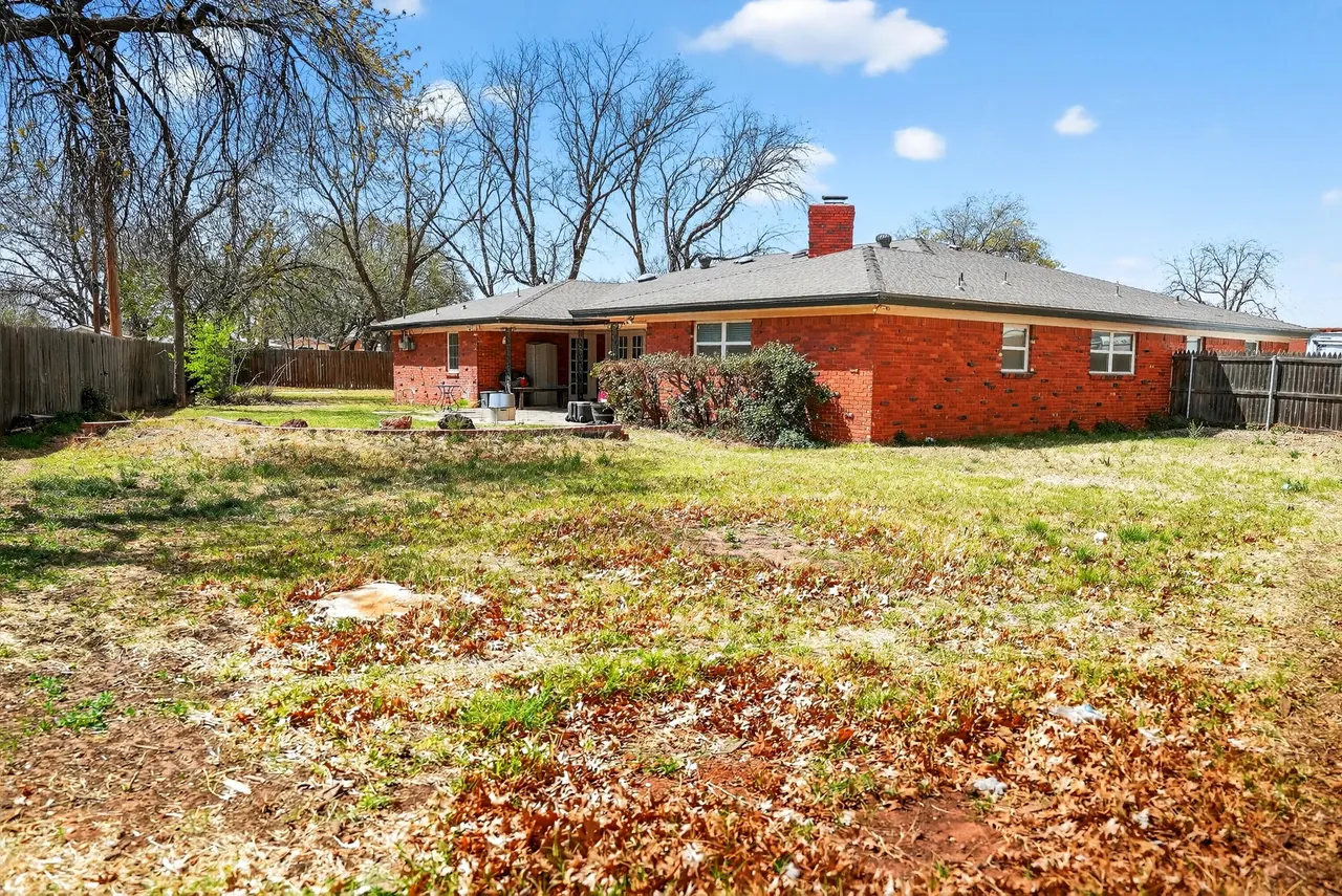 Photo 33 — 2113 62nd Street, Lubbock, TX 79412
