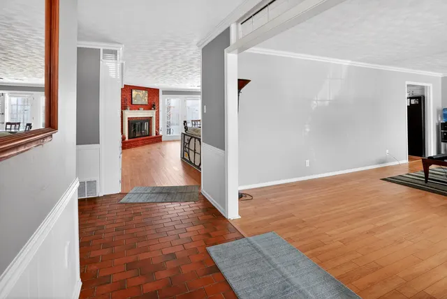 Photo 4 — 2113 62nd Street, Lubbock, TX 79412