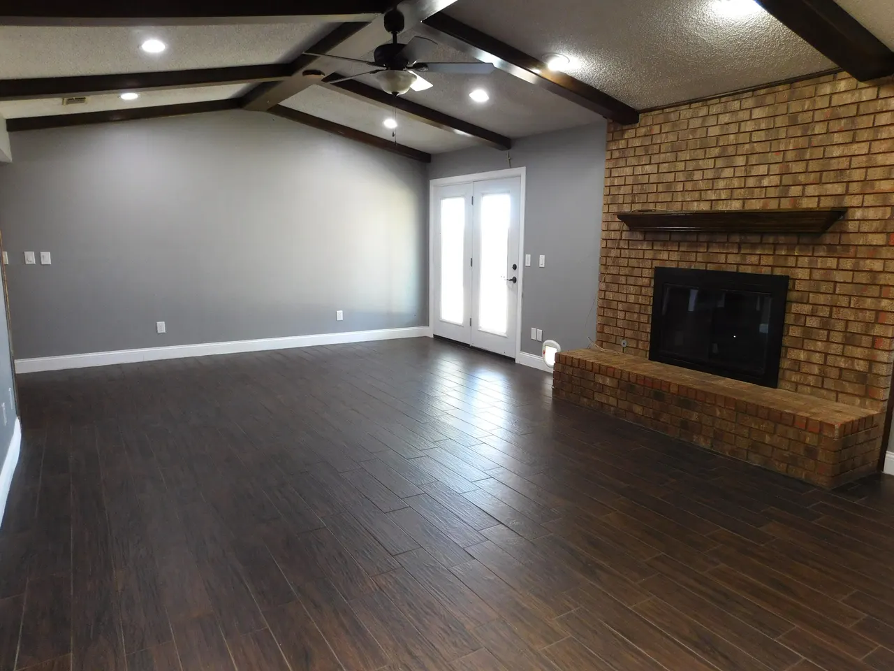 Photo 2 — 926 E Juniper Avenue, Muleshoe, TX 79347