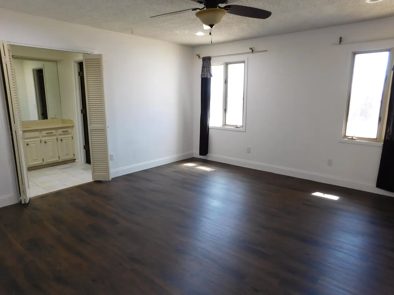 Photo 9 — 926 E Juniper Avenue, Muleshoe, TX 79347