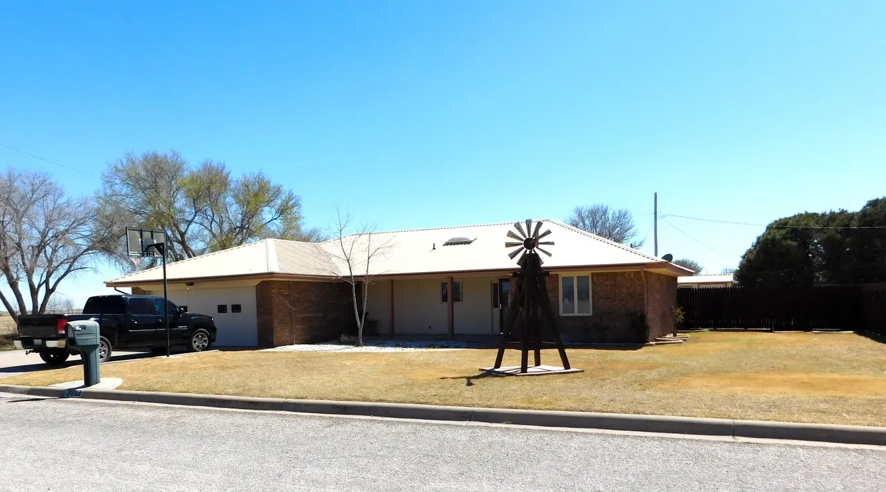 Photo 25 — 926 E Juniper Avenue, Muleshoe, TX 79347