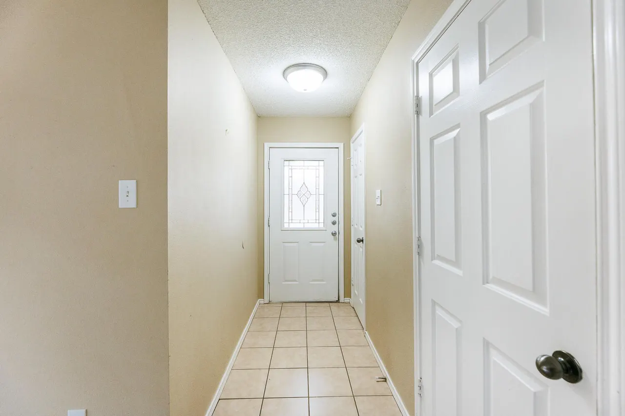 Photo 7 — 2804 106th Street, Lubbock, TX 79423